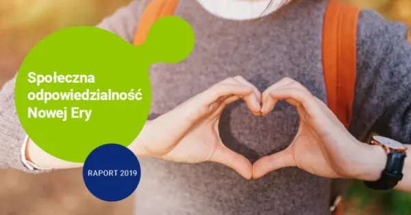 Zdjęcie rąk z napisem "Odpowiedzialność społeczna Nowej Ery, raport 2019".
